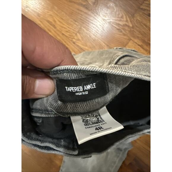 Express Jeans Womens Black 4R Tapered Ankle High Rise - Picture 6 of 12